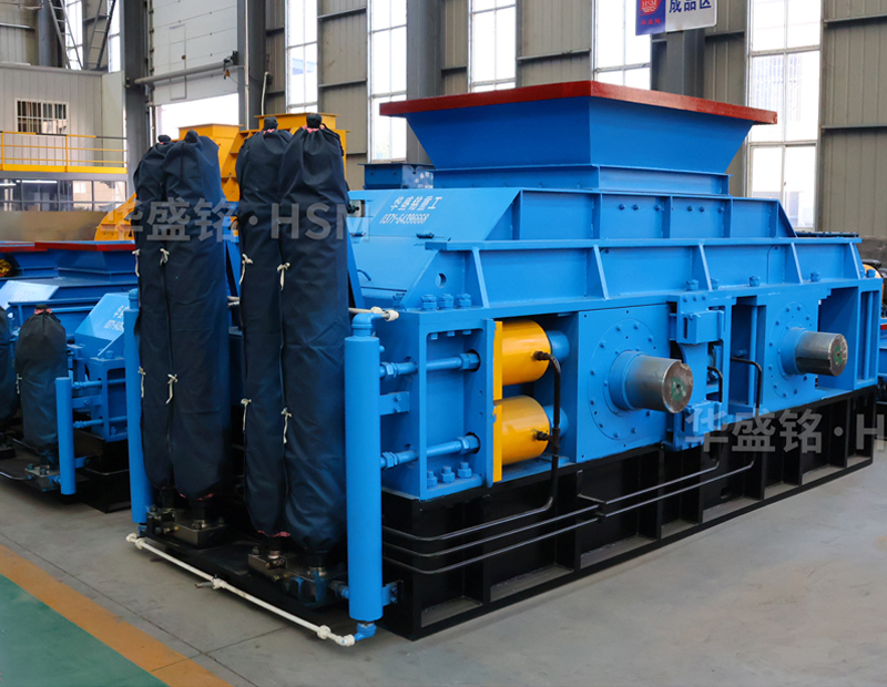 12.13石子制砂用時(shí)產(chǎn)300噸對(duì)輥制砂設(shè)備價(jià)格多少？