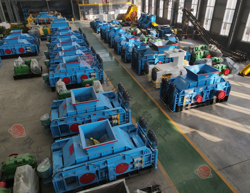 石英砂制砂子設(shè)備哪家好？全液壓對(duì)輥制砂機(jī)多少錢？