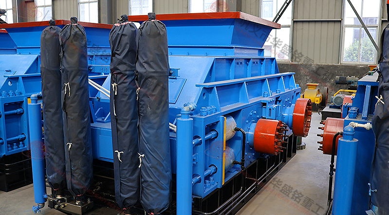 瓜米石制砂機(jī) 液壓對(duì)輥制沙機(jī)效果 對(duì)輥制沙機(jī)多少錢 7