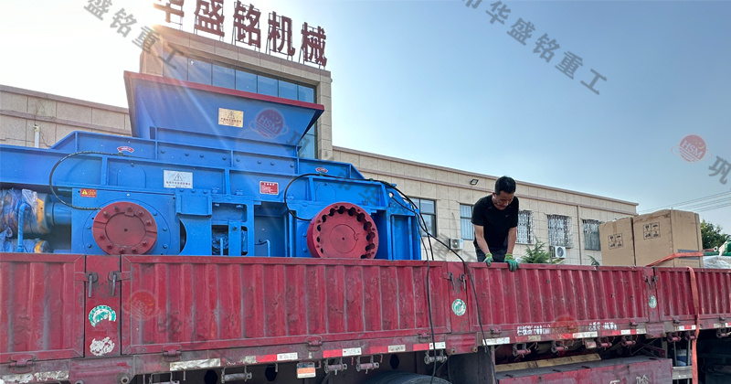 華盛銘廠家的對(duì)輥制砂機(jī)怎么樣？市場(chǎng)價(jià)一臺(tái)多少錢？