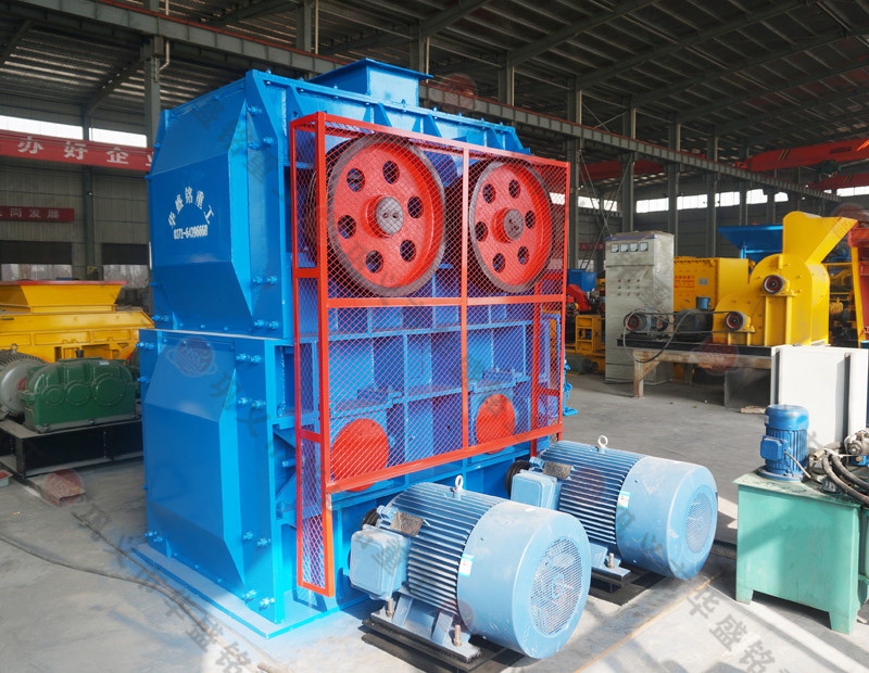 四輥破碎機發(fā)貨現場